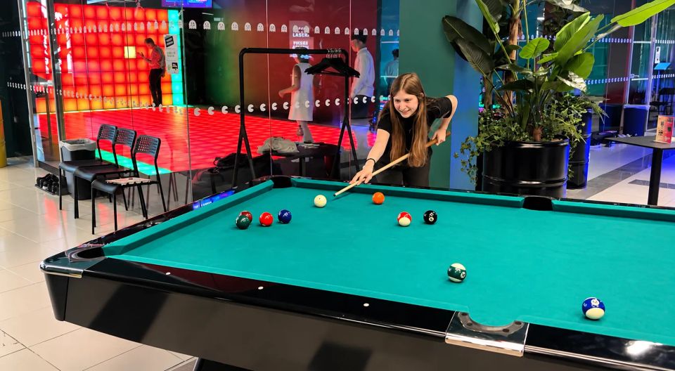 billiards at Galerija Centrs